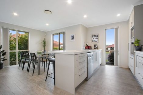 Photo of property in 11 William Wood Place, Aongatete, Katikati, 3178