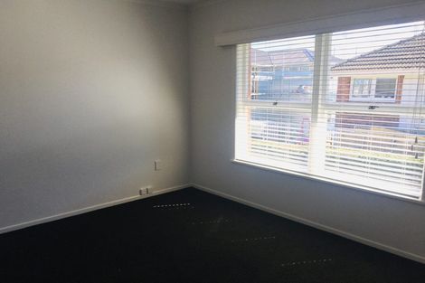 Photo of property in 2/13 Dodson Avenue, Milford, Auckland, 0620