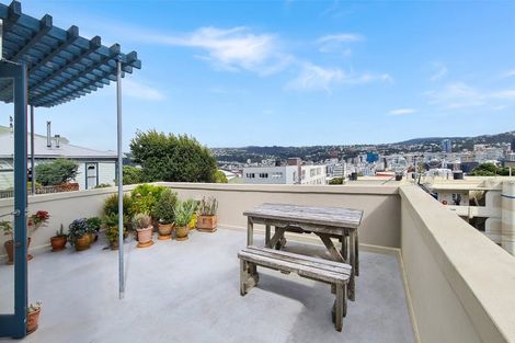 Photo of property in 7f Austin Street, Mount Victoria, Wellington, 6011