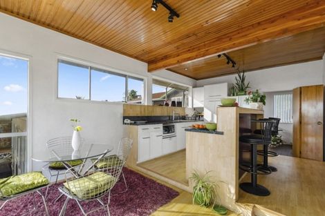 Photo of property in 11 Rangitoto View Road, Cockle Bay, Auckland, 2014