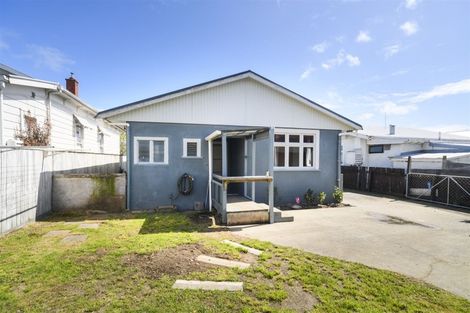 Photo of property in 15 Waldegrave Street, Palmerston North, 4410
