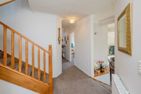 Photo of property in 5 Hira Street, Waikanae, 5036