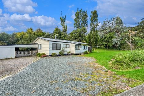 Photo of property in 8 Brick Bay Drive, Sandspit, Warkworth, 0982