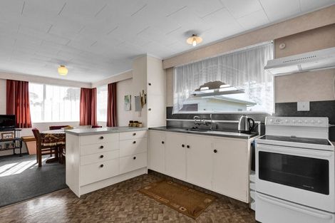 Photo of property in 25 Mcguire Street, Hawera, 4610