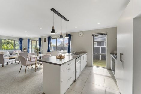 Photo of property in 3 Mooring Close, Whitby, Porirua, 5024