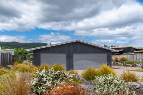 Photo of property in 127 Lisland Drive, Kinloch, Taupo, 3377