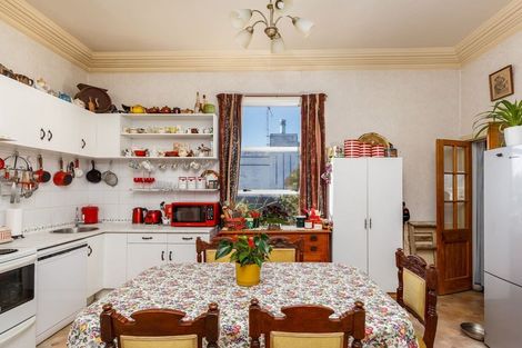 Photo of property in 30 Rhodes Street, Waimate, 7924