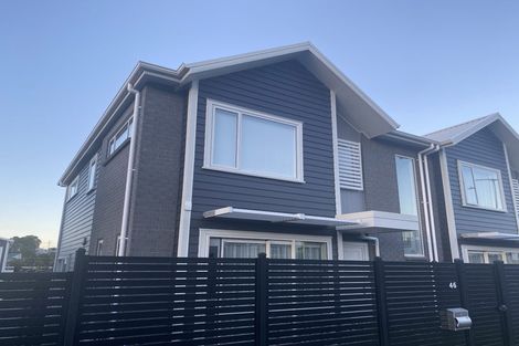 Photo of property in 46 Karepiro Drive, Stanmore Bay, Whangaparaoa, 0932