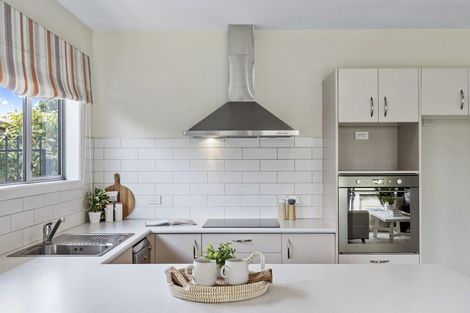 Photo of property in 8 Short Street, Waltham, Christchurch, 8011