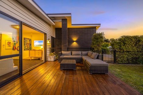 Photo of property in 10 Pateke Drive, Kenepuru, Porirua, 5022
