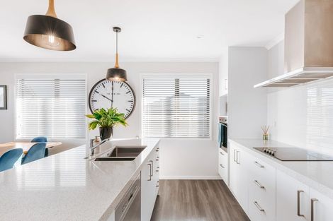 Photo of property in 14 Ridge Drive, Omokoroa, 3114