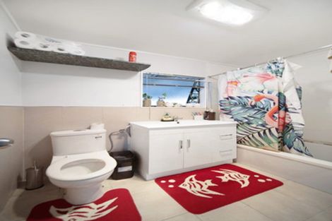 Photo of property in 178 Finlayson Avenue, Clendon Park, Auckland, 2103