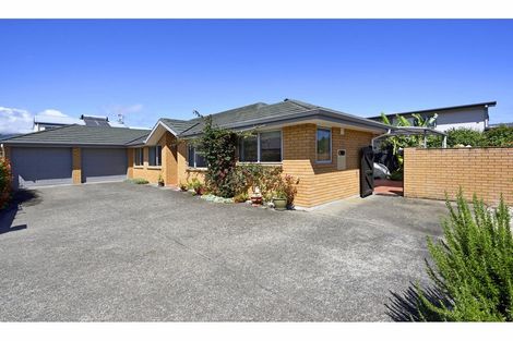 Photo of property in 2 Cambria Gardens, The Wood, Nelson, 7010