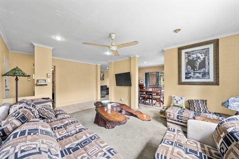 Photo of property in 5 Ashland Place, Weymouth, Auckland, 2103