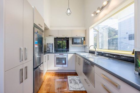 Photo of property in 1/4 Newstead Avenue, Browns Bay, Auckland, 0632