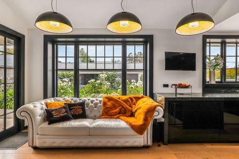 Photo of property in 1 Rochdale Street, Fendalton, Christchurch, 8014