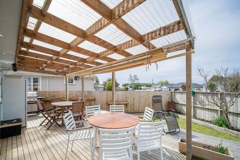 Photo of property in 1/1 Cooper Place, Papakura, 2110