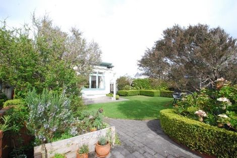 Photo of property in 21 Upland Road, Kelburn, Wellington, 6012