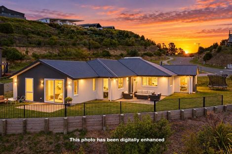 Photo of property in 77 Oak Road, Poraiti, Napier, 4112