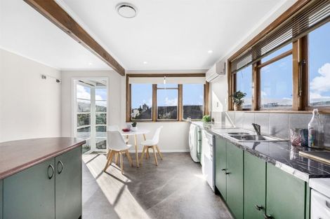 Photo of property in 2 Ngahue Crescent, Elsdon, Porirua, 5022