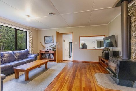 Photo of property in 10 Tukituki Road, Ashley Clinton, Takapau, 4286
