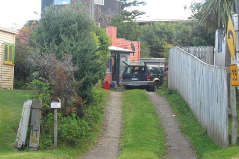 Photo of property in 23 Tasman Road, Otaki Beach, Otaki, 5512