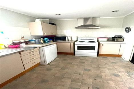 Photo of property in 35 Kirby Street, Glendene, Auckland, 0602