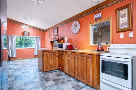 Photo of property in 43 Rhodes Street, Carterton, 5713