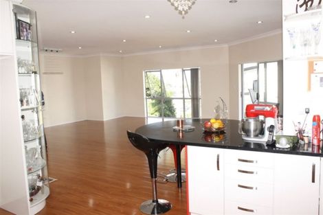 Photo of property in 30b Seacliffe Road, Hillsborough, Auckland, 1042