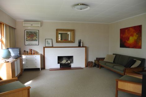 Photo of property in 2 Dixon Street, Waimate, 7924