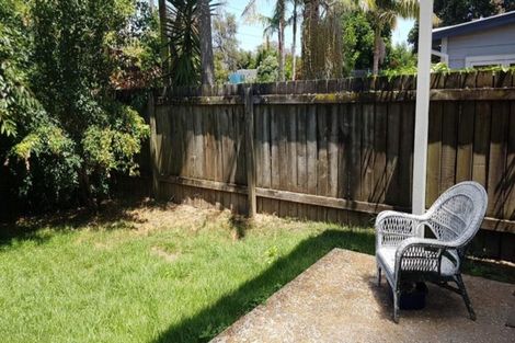 Photo of property in 16 Malvern Road, Morningside, Auckland, 1022