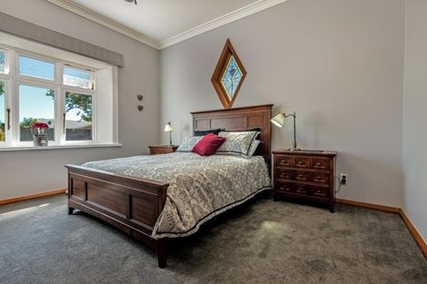 Photo of property in 34 Florence Avenue, Palmerston North, 4414