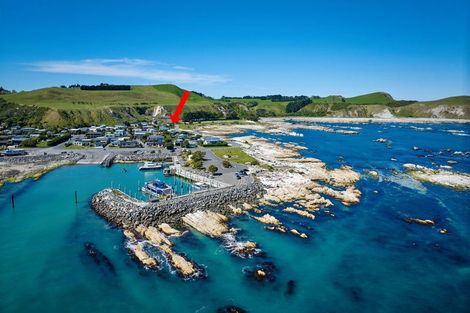 Photo of property in 1 Kaka Road, South Bay, Kaikoura, 7300