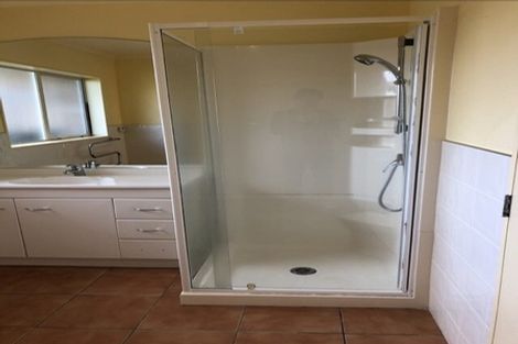 Photo of property in 21 Sheralee Place, Bucklands Beach, Auckland, 2014