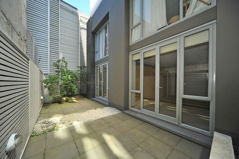 Photo of property in Sanctum Apartment, 10 Ebor Street, Te Aro, Wellington, 6011