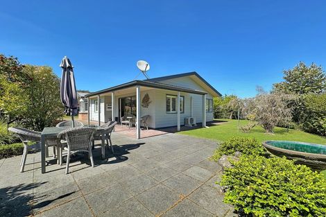 Photo of property in 2 Yasmin Lane, Kinloch, Taupo, 3377
