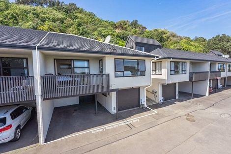 Photo of property in 4/24 Acheron Road, Paremata, Porirua, 5026