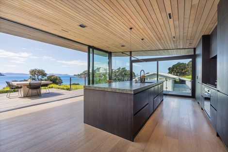 Photo of property in 4 Margaret Place, Hahei, Whitianga, 3591