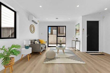 Photo of property in 8b Gardiner Grove, Mangere East, Auckland, 2024