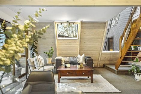 Photo of property in 1/5 Glenbush Place, Birkenhead, Auckland, 0626