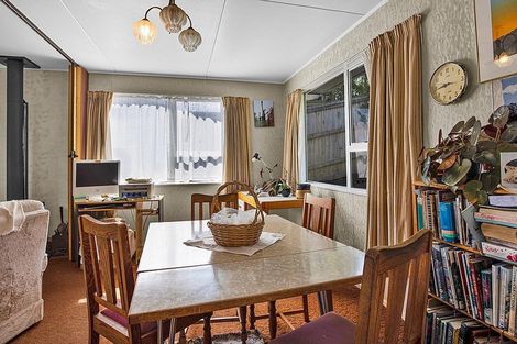 Photo of property in 3a Tavistock Street, Westown, New Plymouth, 4310