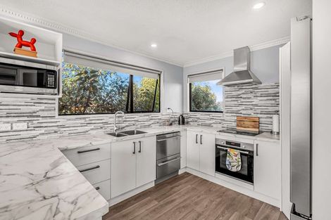 Photo of property in 23 Freebairn Street, Redwood, Christchurch, 8051