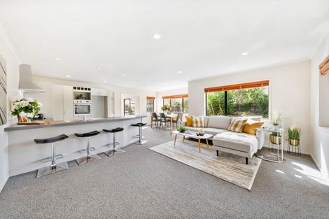 Photo of property in 35 Greig Place, Pukekohe, 2120