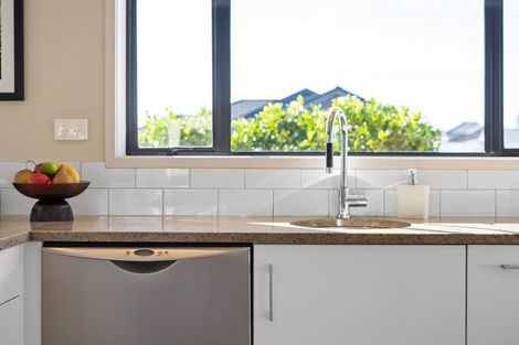 Photo of property in 28a Edward Avenue, Orewa, 0931