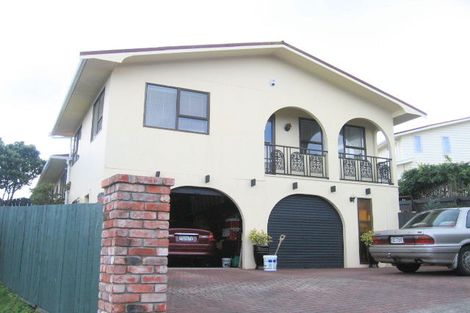 Photo of property in 26 Arahanga Grove, Maupuia, Wellington, 6022