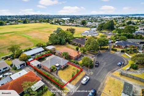 Photo of property in 10 Rixon Place, Te Atatu Peninsula, Auckland, 0610