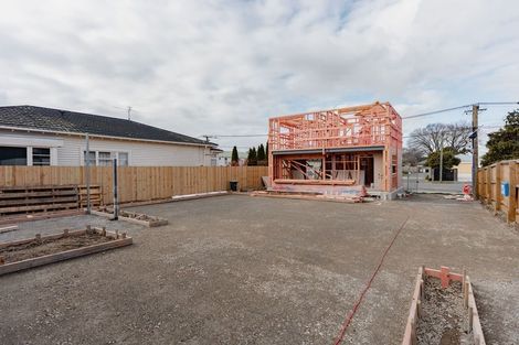 Photo of property in 33 Cleveland Street, Edgeware, Christchurch, 8013