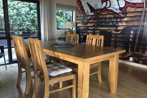 Photo of property in 7 Mckerrow Place, Sunshine Bay, Queenstown, 9300