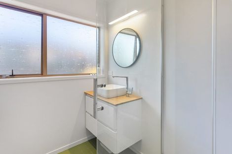 Photo of property in 1/2 Vodanovich Road, Te Atatu South, Auckland, 0610