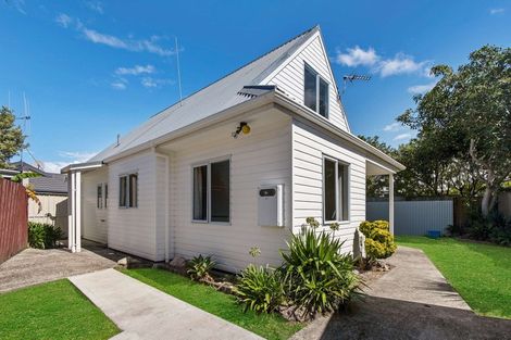 Photo of property in 8b Links Avenue, Mount Maunganui, 3116